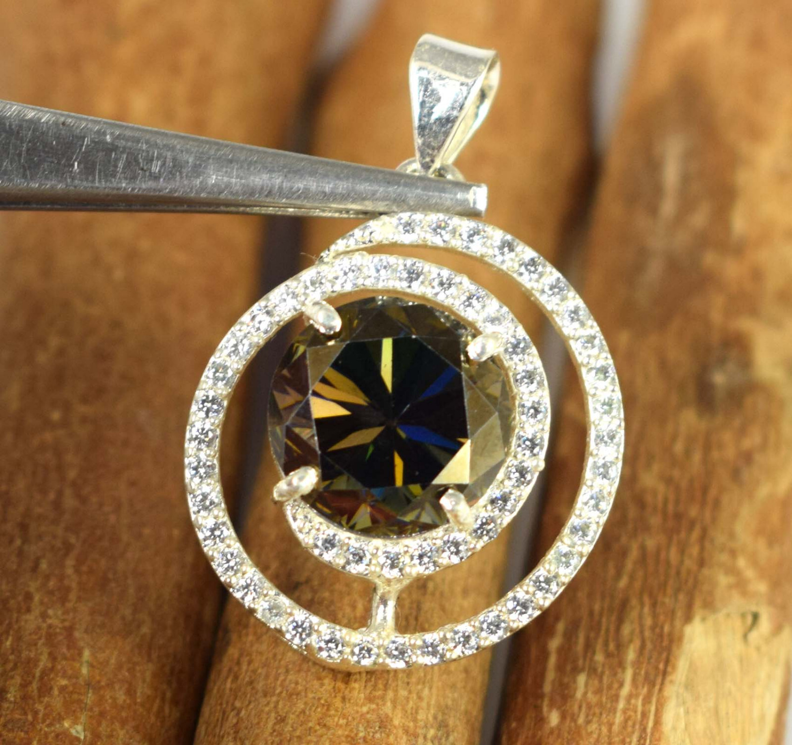 7.99 Ct Green Round Diamond Solitaire 12 x 12 mm Certified Latest Design Pendant