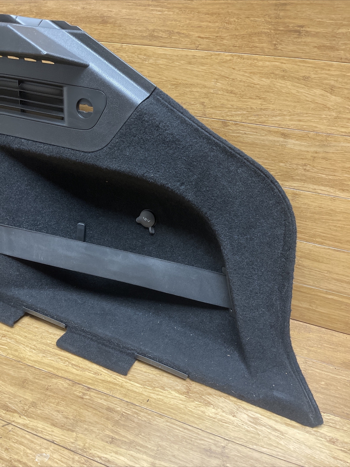 2017-2022 Maserati Levante Right Trunk Lid Trim Panel 06700983800 OEM