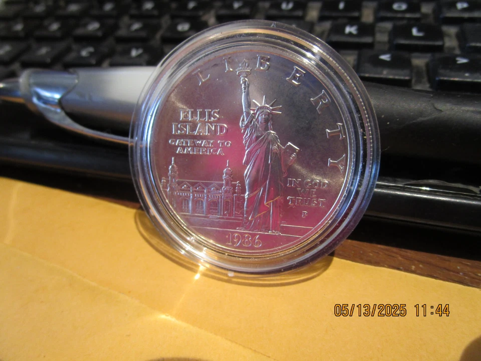 1986 P 1.00 Silver  Ellis Island Ann. Coin  Mint State +++++  With all COA - Image 3 of 4