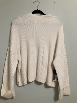 NWT Vintage Cream Crew Chunky Cable Knit Size Large