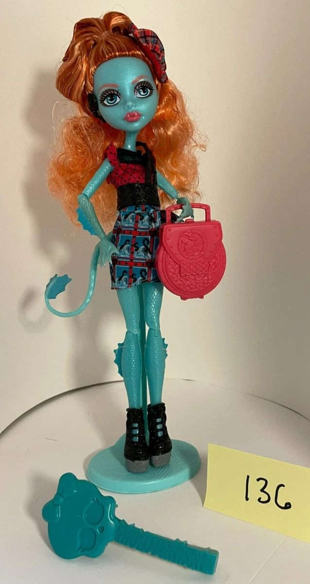 Monster high hotsell lorna mcnessie