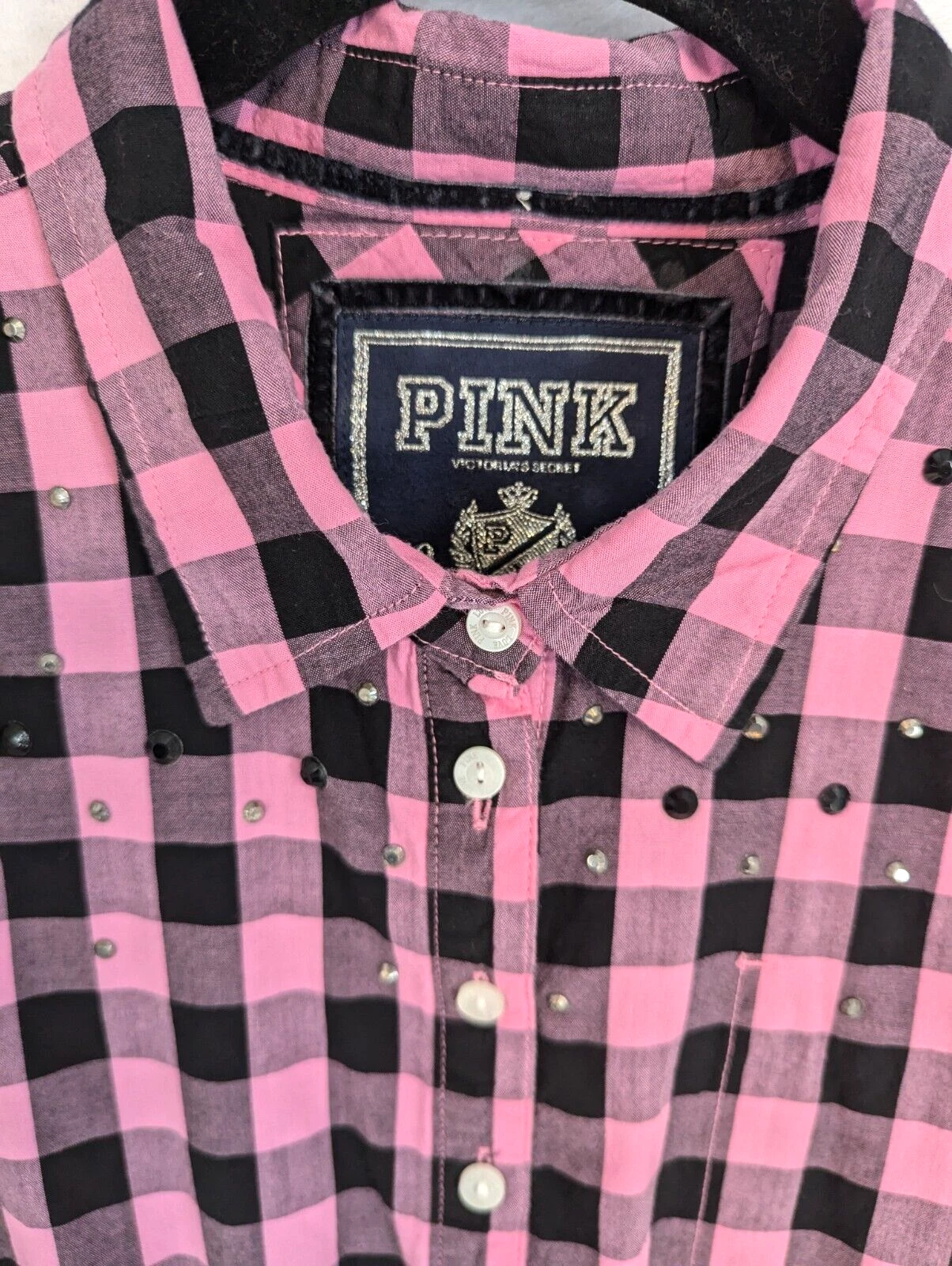 UNDERCOVER Abito donna rosa Victoria's Secret grande rosa nero a quadri borchie a strati