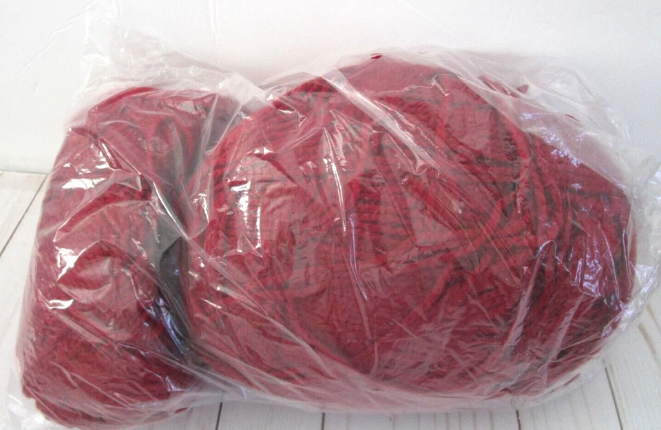 Factory Mill Ends Burgundy 16oz Yarns - Image 2 of 2