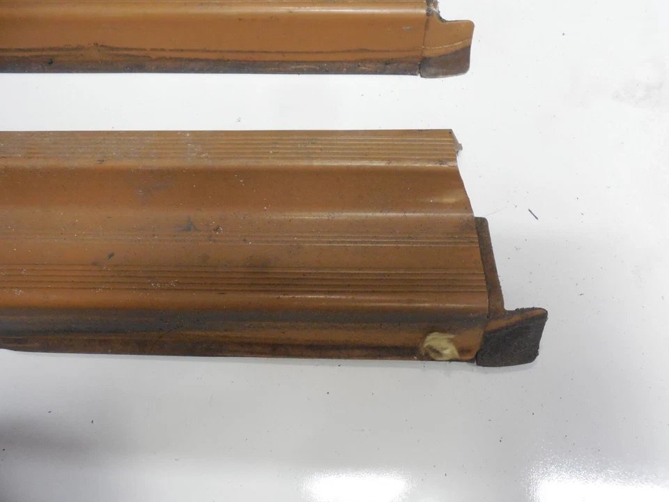 Moldura de entrada de piso placa de moldura de umbral de puerta trasera 84-93 Mercedes Benz W201 190D 190E Foto 2 de 4