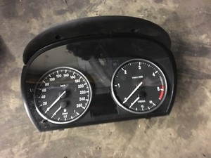 BMW 3 E90 Diesel Tacho Kombiinstrument 916684601