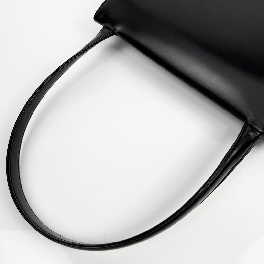 GIVENCHY Formal bag 4G logo Leather Black Authentic From Japan — image 7