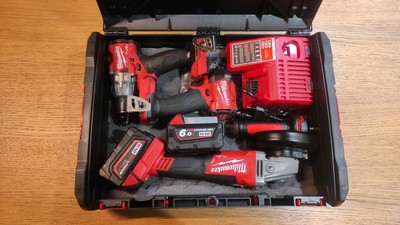Milwaukee M18 FUEL TrioKit Werkzeug komplett mit Akkus Ladegerät Koffer 