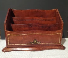 VTG NEIMAN MARCUS DESK ORGANIZER RECTANGULAR TOOLED LEATHER & WOOD LETTER HOLDER