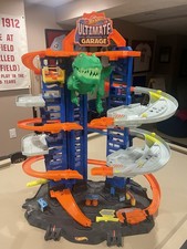 Hot Wheels City Ultimate Garage T-Rex, 2020. 3ft+ Tall Holds 100+ Cars. VG Cond
