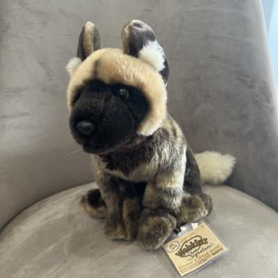 WEBKINZ SIGNATURE AFRICAN WILD DOG.COMES WITH SEALED/UNUSED CODE.NICE GIFT 