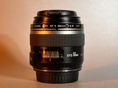 Anon EF-S 60 mm F:2.8  USM Macro  WIE NEU 