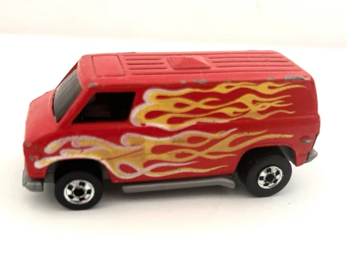 Vintage 1974 Hot Wheels Super Van Speed Machine Series Red Orange Flames