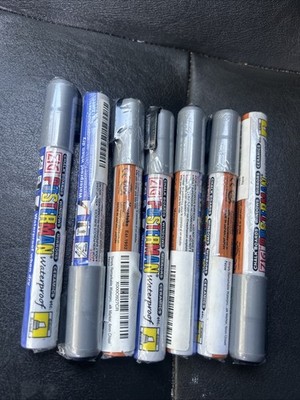 Zig Posterman Markers F14 Silver 6mm Broad Tip Waterproof Chalkboard Window