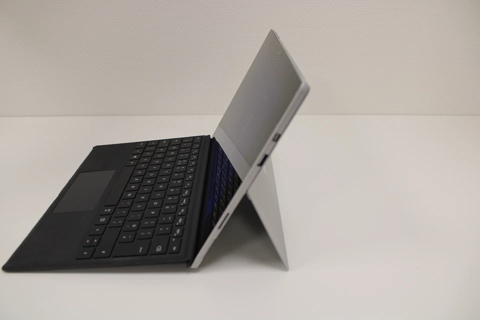 Microsoft Surface Pro 6 - 128GB SSD - 8GB RAM - Core i5 - functional!!!!!!!!!!!! - Bild 4 von 4