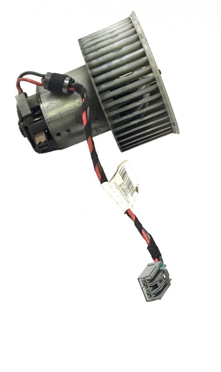 84223449 82349000 W7139002 Heater fan motor VOLVO, RENAULT | eBay