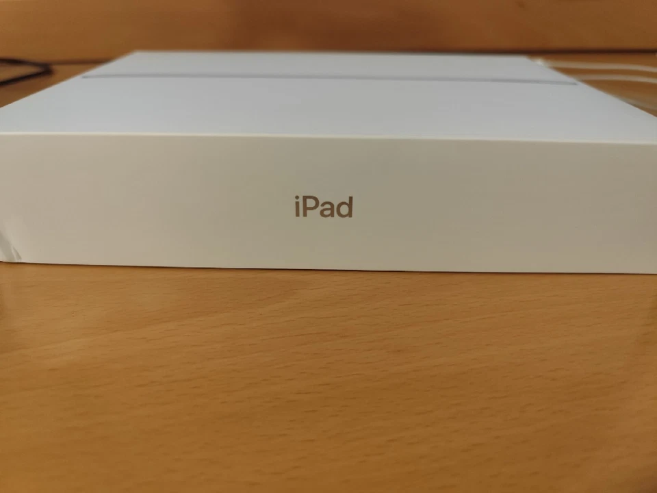 Apple iPad (9th generation) · 64GB · Wi-Fi, foto 3 de 4