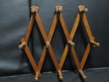 VINTAGE WOOD EXPANDABLE ACCORDION 10 PEG HANGING WALL RACK EUC