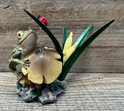 Frog On Mushroom Resin Figurine 4'' x 3.5''
