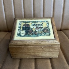Vintage Wooden Divided Recipe Box Tile Inlay Brass Hinges Americana Apple Pie