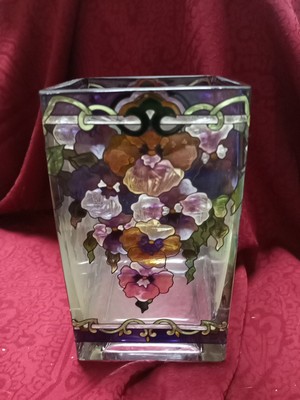 AMIA Studios Hand Painted Stained Glass Vase 6'' Tall Pansies. 2.5 Lbs