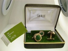 ELEGANT VINTAGE SWANK GOLD TONE  GENUINE JADE CUFF LINKS SET IN O.B. 