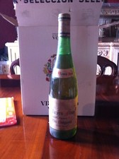 BOTELLA DE VINO BLANCO SECO - LAS CAMPANAS. BLANCO FINO, NAVARRA - ESPAÑA.
