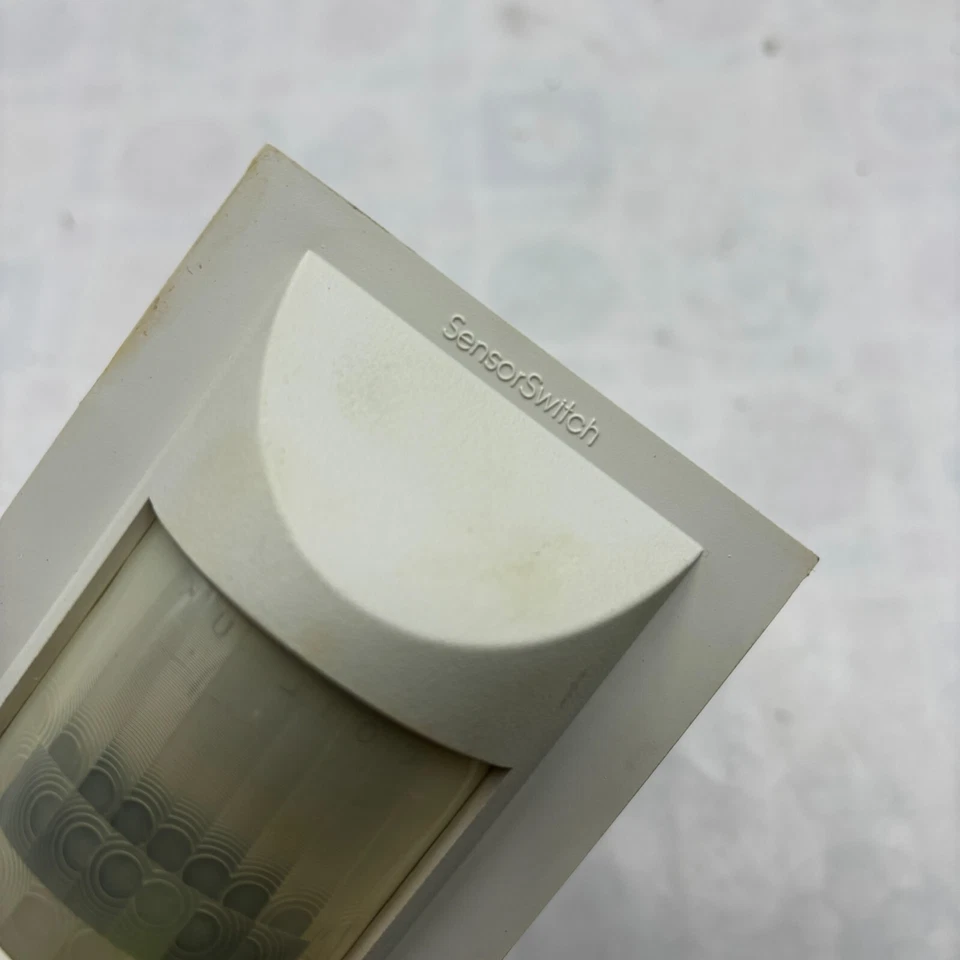 Bryant L05318-00 Motion Switch Hallway Sensor;24V AC 60 Ft. Length, Wall Mount🔔 - Image 4 of 4