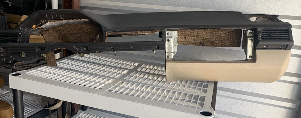 Salpicadero MERCEDES-BENZ 300ce 320ce Foto 3 de 4