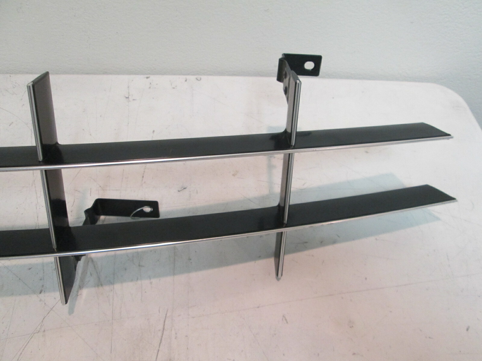 Ferrari 599 GTB Fiorano - Front Bumper Grille 82315800