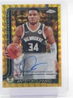 GIANNIS ANTETOKOUNMPO 2025-26 TOPPS CHROME AUTO GOLD GEOMETRIC /50 #TCA-GA Q6438