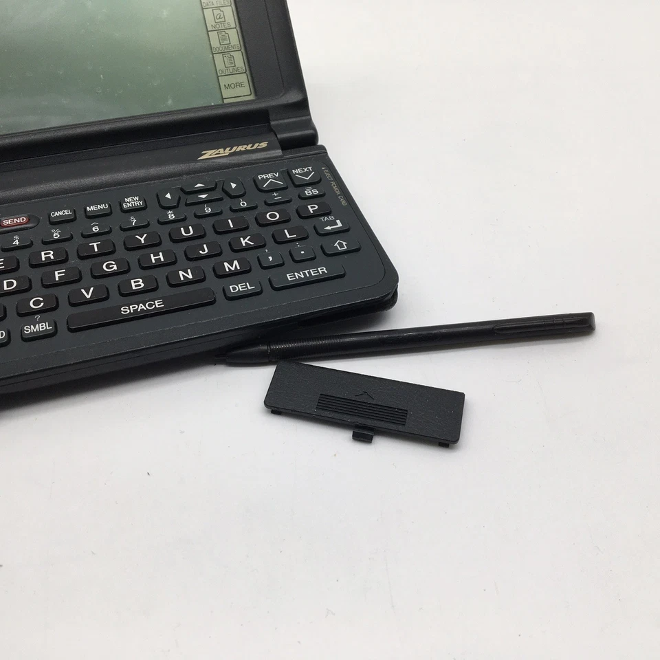 Sharp Zaurus PDA Personal Electronic Organizer ZR-5000 for Parts And Repair - Image 4 of 4