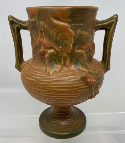 Vintage Roseville Brown Bushberry Two Handled Vase 156-6