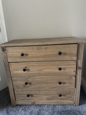 Light Stain Pine Wooden Chest Or Drawers 4 Drawers Lightweight Beautiful Grain