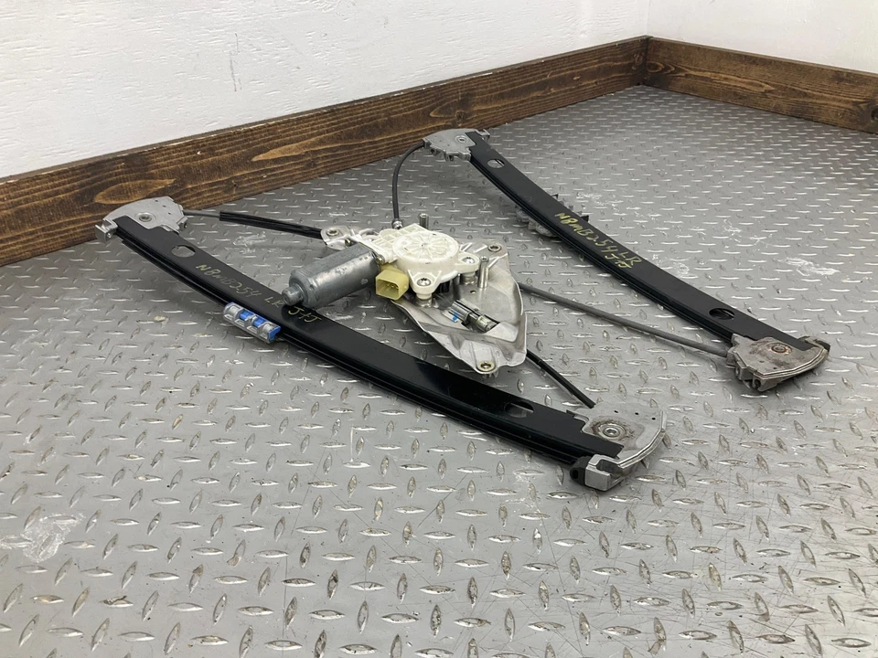 2008 Maybach 57 W240 后左 LH 窗调节器 (A2407300146) 已测试 — 第 2/4 张图片