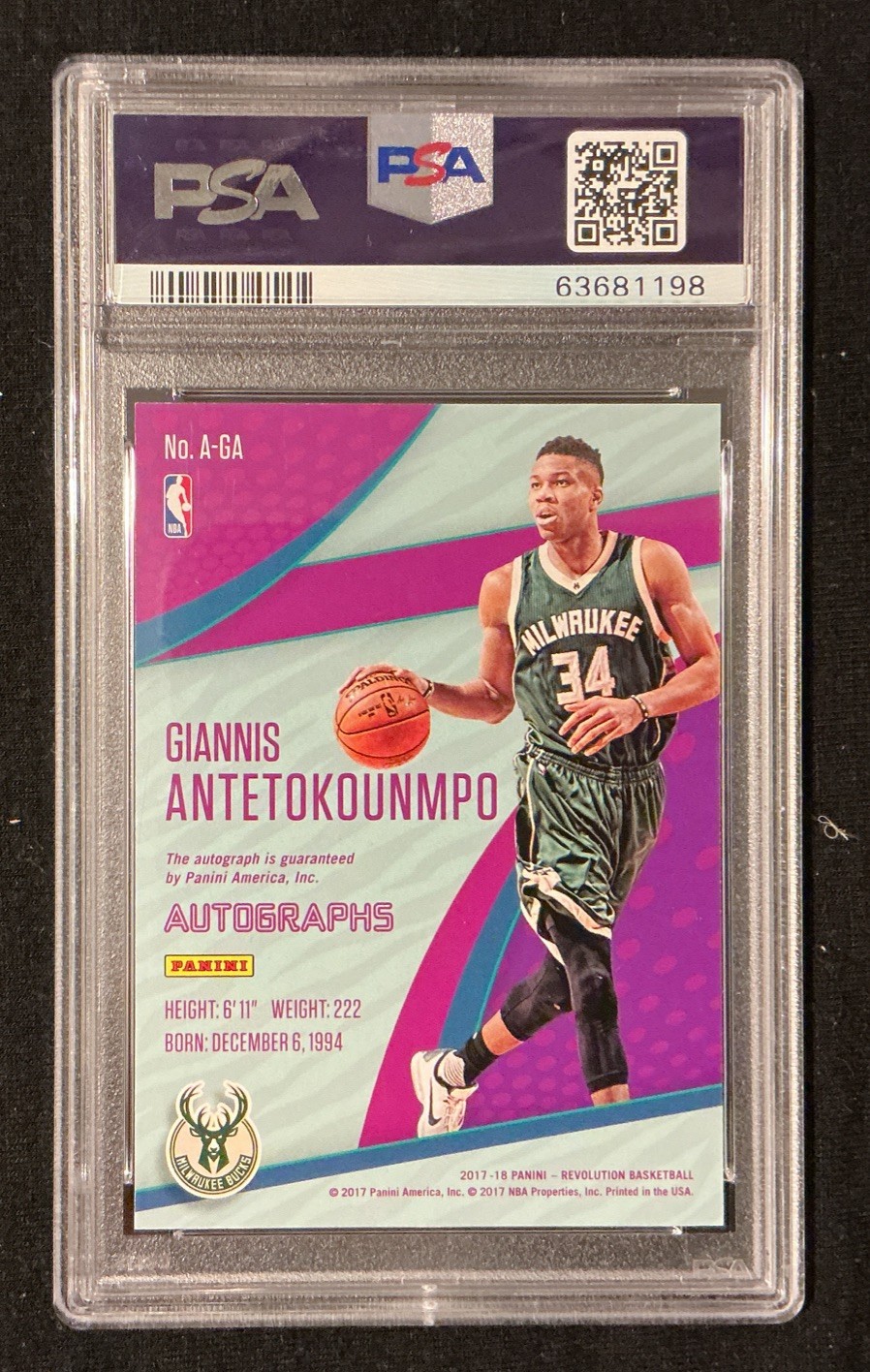 2017-18 Panini Revolution Giannis Antetokounmpo On-card Auto PSA 9 Mint view 2