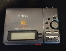 Sony MZ-R3 MD Walkman Portable MiniDisc Recorder With Mini Disc And Case Tested