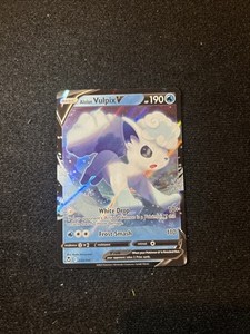 Alolan Vulpix V 033/195 Silver Tempest SWSH Ultra Rare Holo 2022 Pokemon Card NM