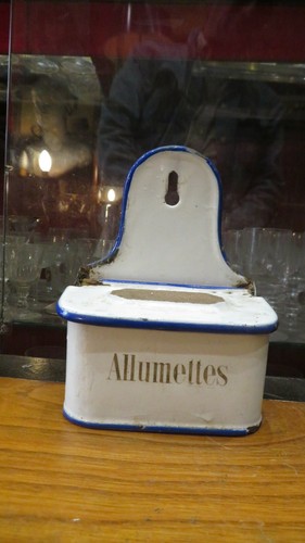 Ancienne Boîte à Allumettes En Tôle émaillée – Art Déco – France – Vintage