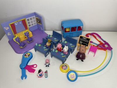 Peppa Pig Konvolut Schulbus Klassenzimmer & Figuren Spielset