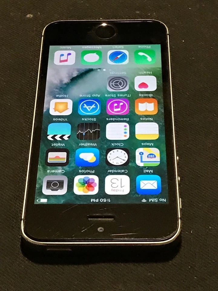 Apple iPhone 5S -16gbGB - (UNLOCKED) + ON SALE !!! EXCELLENT CONDITION !!! - Image 4 of 4