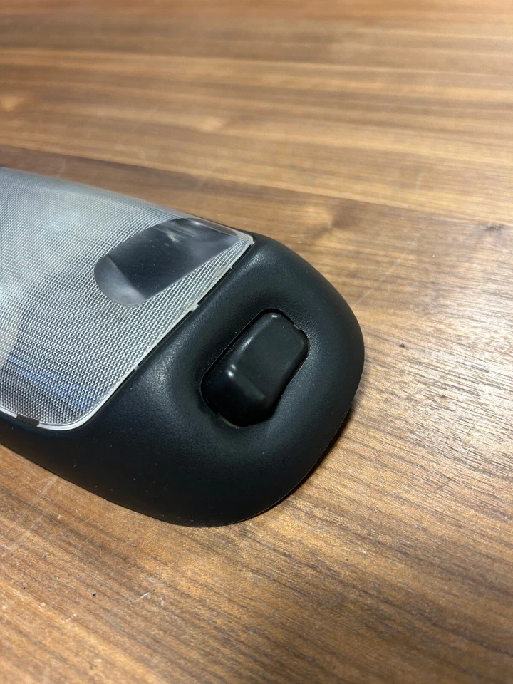 2000 Ford MUSTANG IV Back Seat Roof Light F4DB-13776-BCW - Image 4 of 4