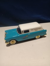 Liberty classics die-cast 1955 Chevy sedan 2nd anniversary 1993 coin bank, key