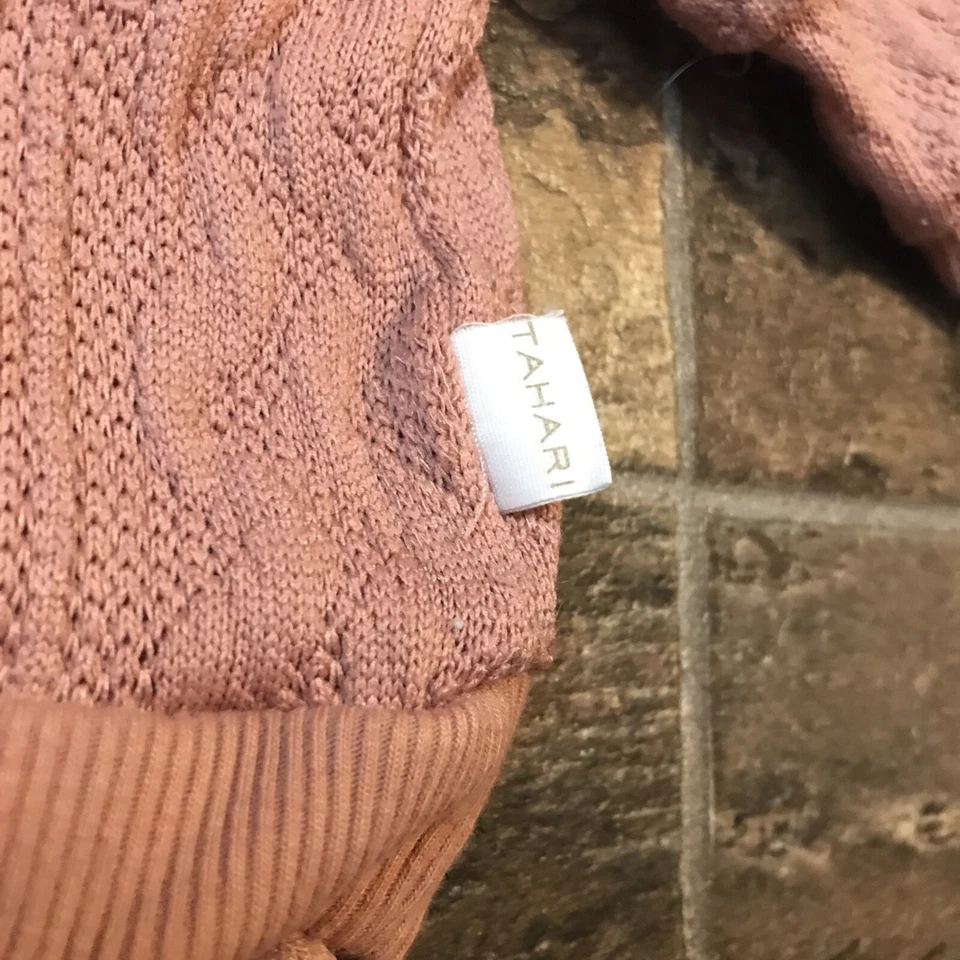 bebe niña tahari conjunto a juego talla 0-3 meses Foto 4 de 4