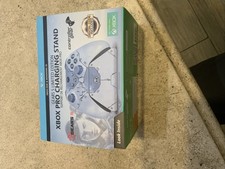 Xbox Pro Charging Stand Gears 5 Limited Edition