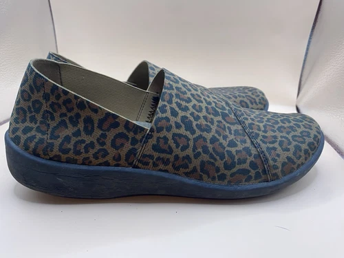 Mocassini Clarks Cloudstepper Leopard Cheetah 7 1 2 M scarpe comode antiscivolo