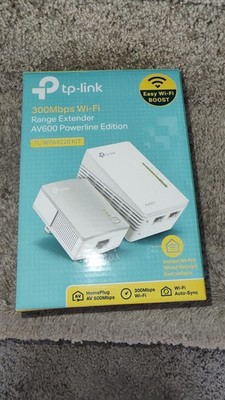 TP-LINK TL-WPA4220KIT 300Mbps AV600 WiFi Powerline Extender Starter Kit
