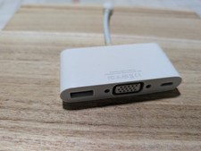 APPLE USB-C VGA MULTIPORT ADAPTER - Thunderbolt 3, VGA, USB-A - A1620