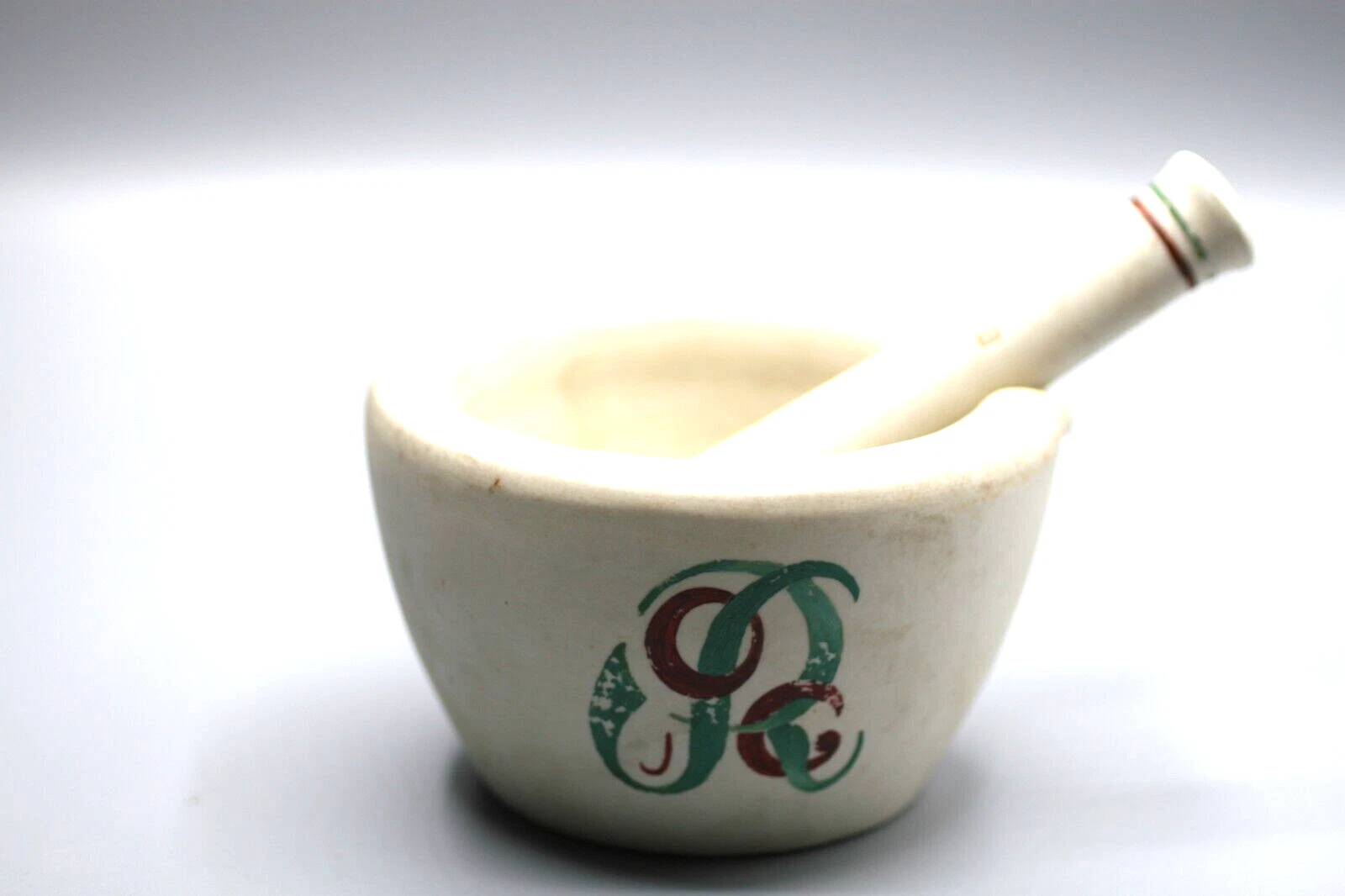 Vintage Standard Trenton Mortar And Pestle Made in USA 01 Acid Resistant B1
