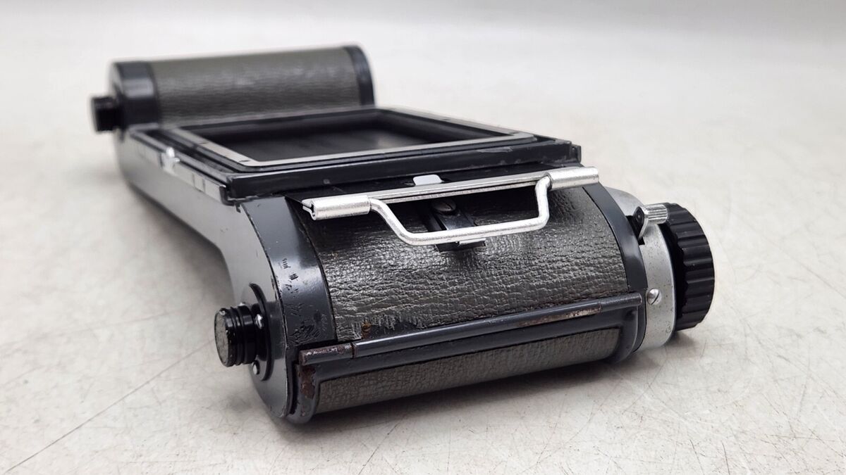 Vintage Mamiya 6x7 Roll Film Adapter Back for Press Super 23