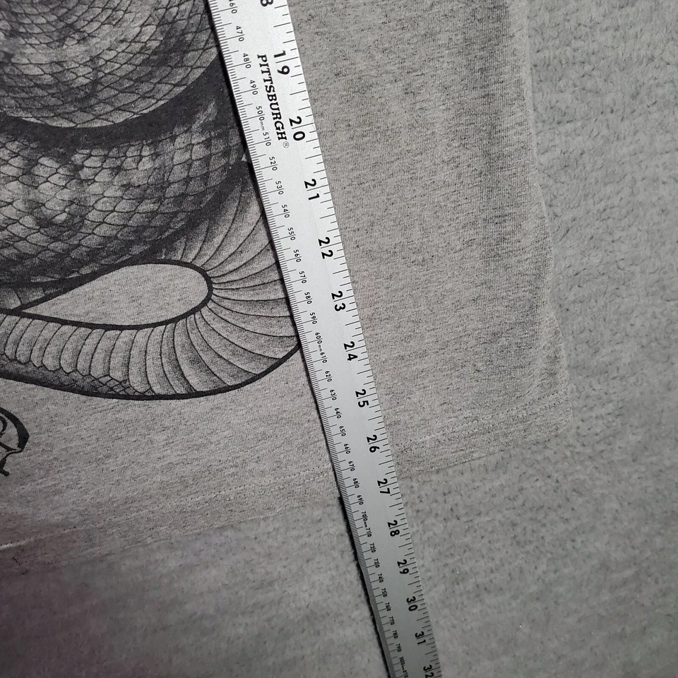 Camisa Rook Hombre Gris Mediana The Wicked Lager Cervecería Serpiente Calavera Cuello Redondo Foto 4 de 4